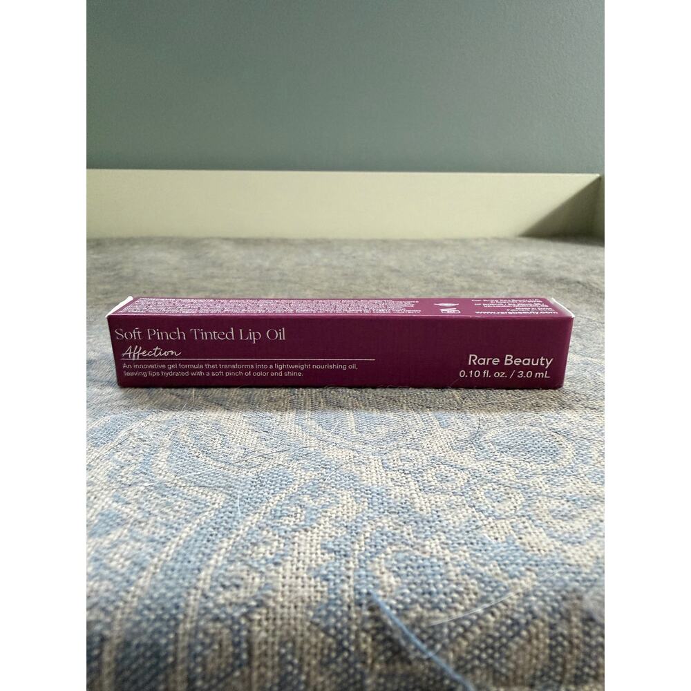 Rare Beauty Soft Pinch Tinted Lip Oil in shade Affection